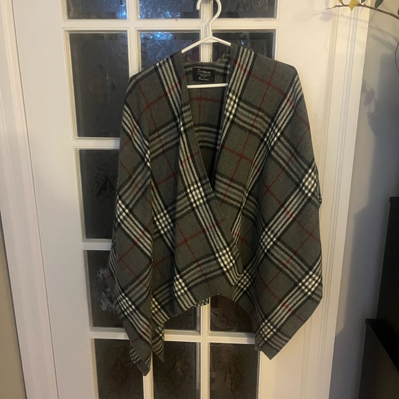 V. FRAAS Jackets & Blazers - V. FRAAS Plaid Women's Cape | Cozy Accessories | O/S